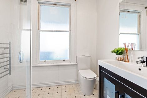 Photo of property in 54 Heriot Row, Dunedin Central, Dunedin, 9016