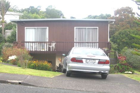 Photo of property in 1/56 Peach Road, Glenfield, Auckland, 0629