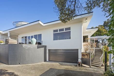 Photo of property in 13 Lighthouse Road, Bluff Hill, Napier, 4110