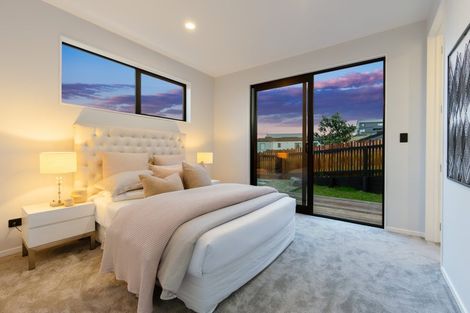 Photo of property in 3 Waitai Close, Long Bay, Auckland, 0630