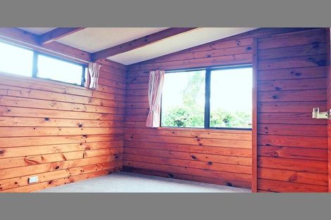 Photo of property in 49 Larnoch Road, Henderson, Auckland, 0610