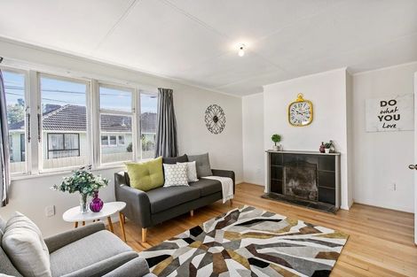 Photo of property in 27 Watts Road, Manurewa, Auckland, 2102