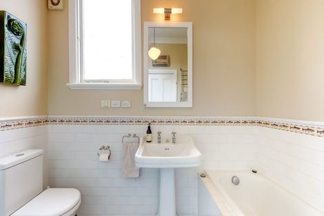 Photo of property in 16 Hall Street, Newtown, Wellington, 6021