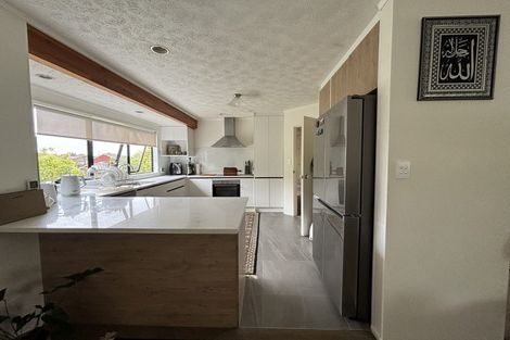 Photo of property in 86 Gosford Drive, Botany Downs, Auckland, 2010