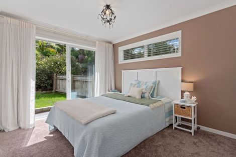 Photo of property in 59a Lonely Road, Fairview Heights, Auckland, 0632