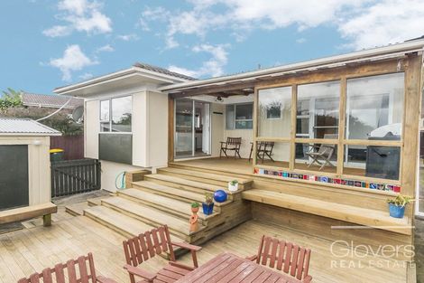 Photo of property in 4214a/2 Great North Road, Glendene, Auckland, 0602