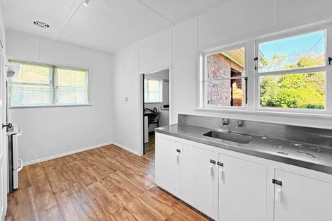 Photo of property in 10 Clapham Place, Whanganui East, Whanganui, 4500