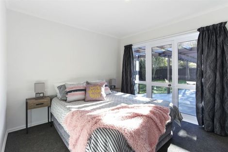Photo of property in 33 Kirsten Place, Parklands, Christchurch, 8083