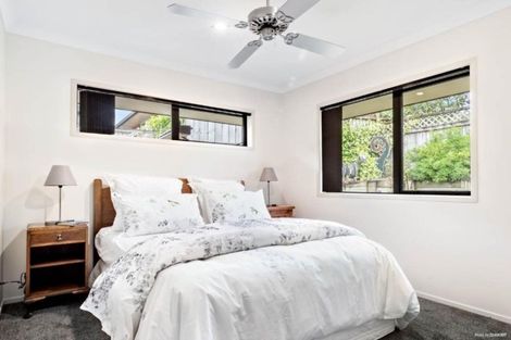 Photo of property in 12 Ludlow Place, Pukekohe, 2120