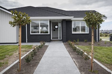 Photo of property in 15 Pitoitoi Drive, Riverhead, 0820