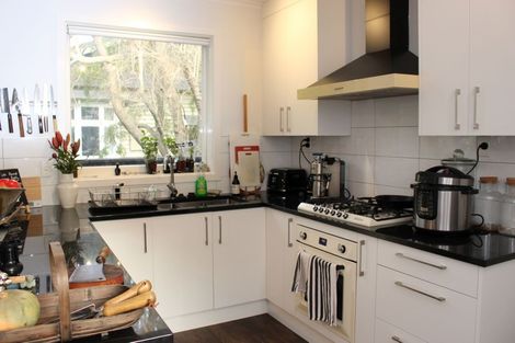 Photo of property in 52 North Parade, Richmond, Christchurch, 8013