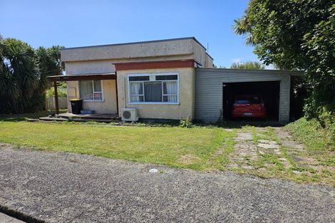 Photo of property in 6 The Esplanade, Westport, 7825