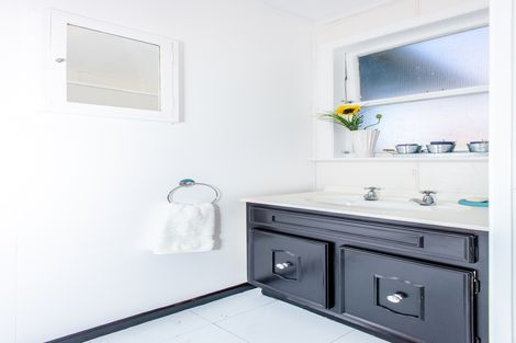 Photo of property in 216 Stout Street, Mangapapa, Gisborne, 4010