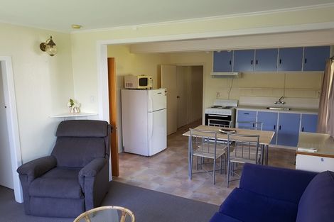 Photo of property in 4 Miro Street, Merrilands, New Plymouth, 4312