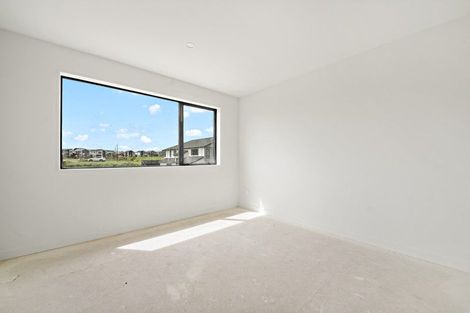 Photo of property in 43 Evergreen Parade, Rosehill, 2113