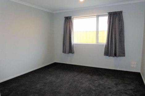 Photo of property in 18 Northmoor Boulevard, Rolleston, 7615