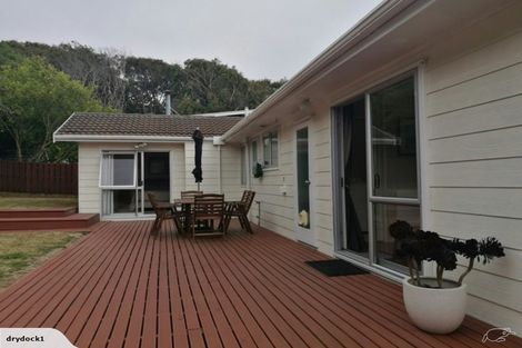 Photo of property in 7 Waterford Drive, Churton Park, Wellington, 6037