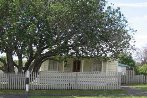 Photo of property in 7 Croydon Road, New Lynn, Auckland, 0600