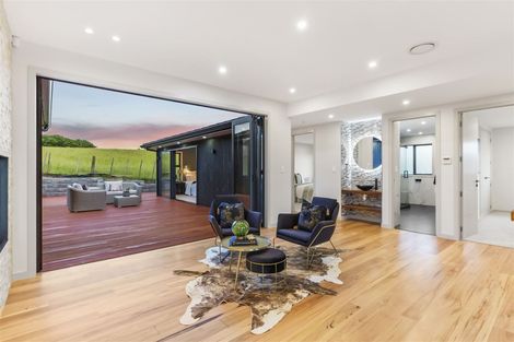 Photo of property in 118 Lisle Farm Drive, Pukekohe, 2120