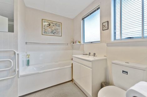 Photo of property in 4 Hart Place, Bridge Hill, Alexandra, 9320