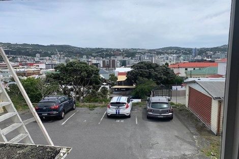Photo of property in 1/24 Austin Street, Mount Victoria, Wellington, 6011