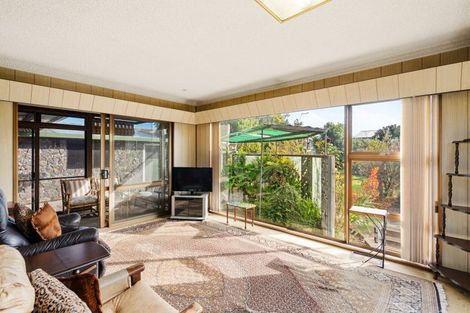 Photo of property in 1412 Woodstock Avenue, Mayfair, Hastings, 4122