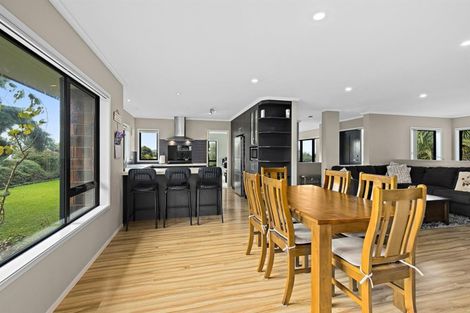 Photo of property in 5 Omana Avenue, Shelly Beach, Helensville, 0874