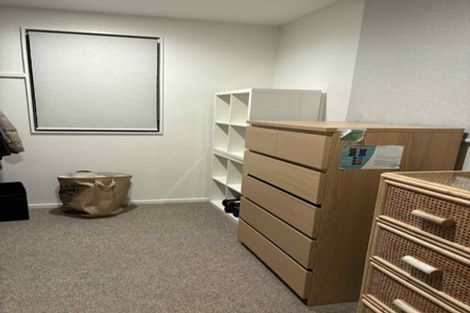 Photo of property in 2/81 Knights Road, Rothesay Bay, Auckland, 0630