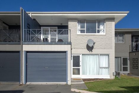 Photo of property in 4/53 Brockworth Place, Riccarton, Christchurch, 8011
