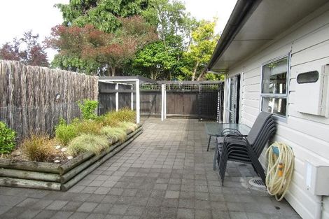 Photo of property in 4 Kereru Street, Two Mile Bay, Taupo, 3330