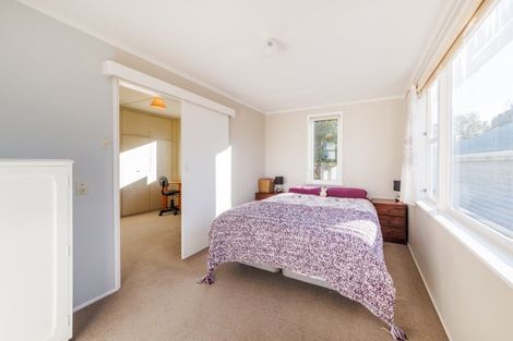 Photo of property in 2 Signal Street, Marton, 4710