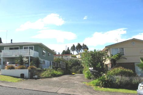 Photo of property in 1/18 Cypress Place, Sunnynook, Auckland, 0620