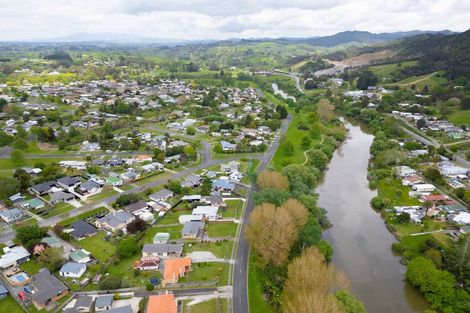 Photo of property in 17 Waipa Esplanade, Ngaruawahia, 3720