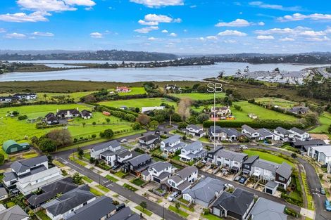Photo of property in 15 Pakoro Close, Hobsonville, Auckland, 0618