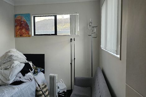 Photo of property in 714a Massey Road, Mangere, Auckland, 2022