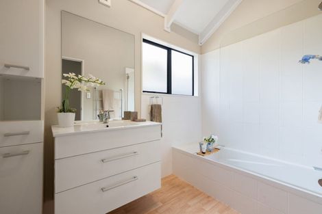 Photo of property in 7 Vogel Place, Cambridge, 3434