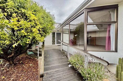 Photo of property in 3 Surrey Street, Taradale, Napier, 4112