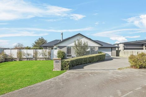 Photo of property in 26 Henley Close, Rolleston, 7614