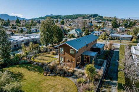 Photo of property in 168a Beacon Point Road, Wanaka, 9305