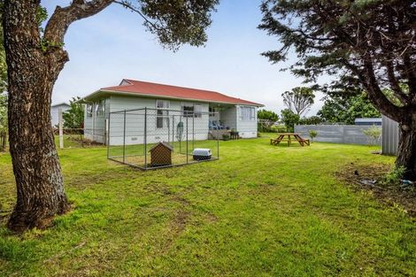 Photo of property in 9 Hughson Place, Opunake, 4616