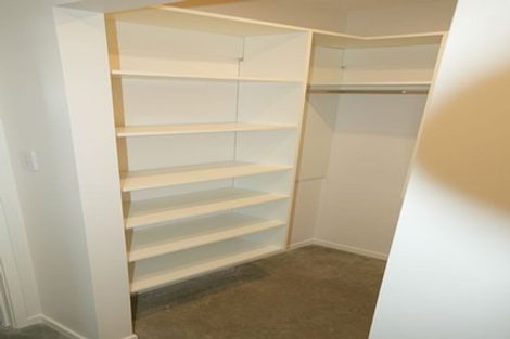 Photo of property in 5 Wheeler Place, Upper Vogeltown, New Plymouth, 4310