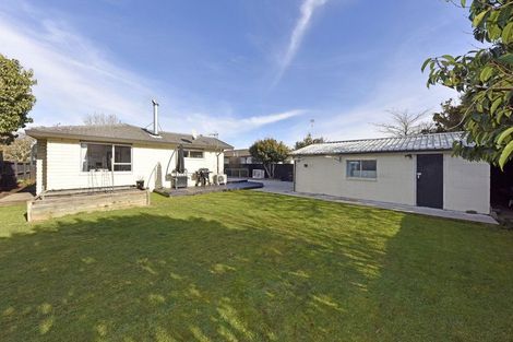 Photo of property in 55 Solomon Avenue, Redwood, Christchurch, 8051