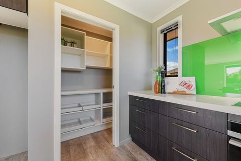 Photo of property in 10 Les Wakefield Road, Mapua, 7005