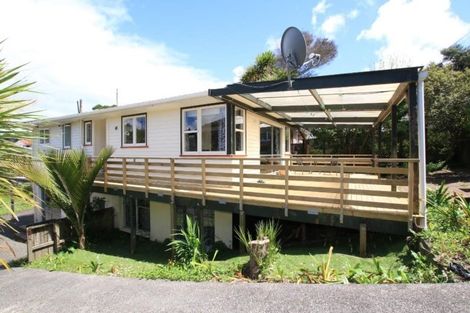 Photo of property in 3 Derwent Crescent, Titirangi, Auckland, 0604