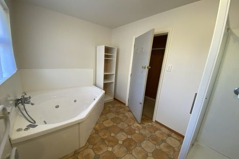 Photo of property in 9 Ryeland Avenue, Ilam, Christchurch, 8041
