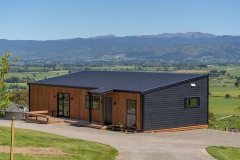 Photo of property in 4 Airstrip Ridge Road, Parkvale, Carterton, 5792