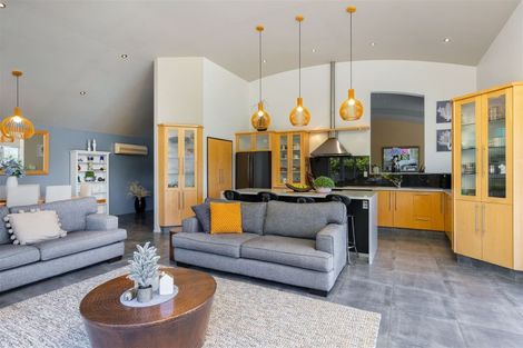 Photo of property in 2 Marina View, Waikawa, Picton, 7281