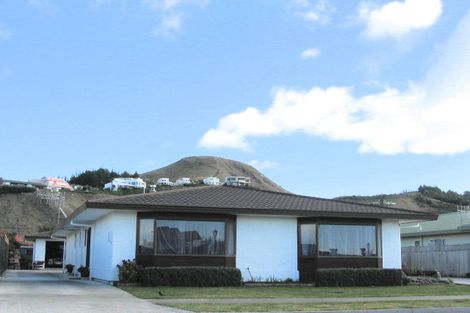 Photo of property in 104 Church Road, Taradale, Napier, 4112