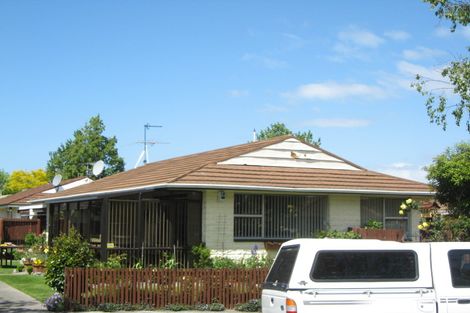 Photo of property in 10 Salford Avenue, Redwood, Christchurch, 8051