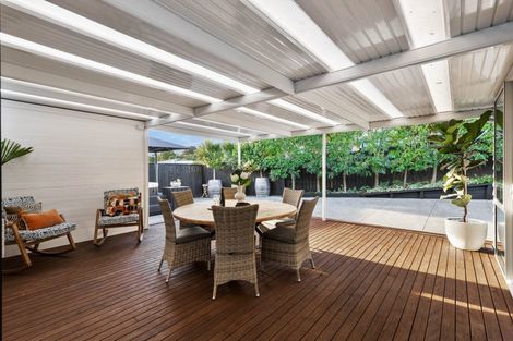 Photo of property in 6 Andre Rise, Stanmore Bay, Whangaparaoa, 0932